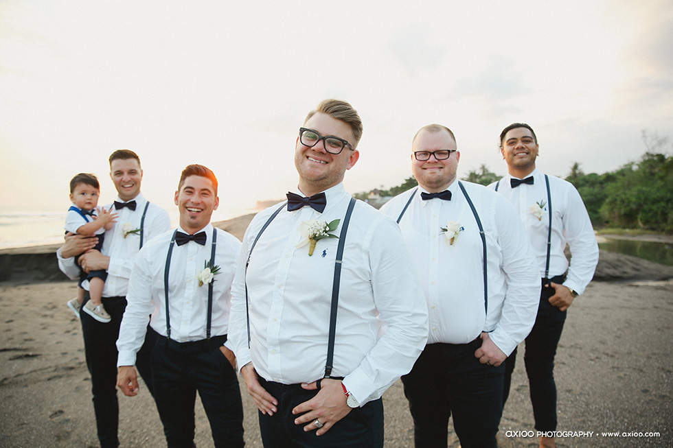 Axioo: That Sunshiny Retro Vibe